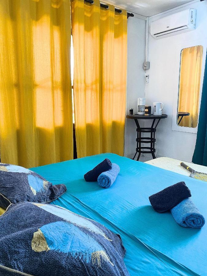 Auberge K-Wan Hostel - Proche Plages Deshaies Dış mekan fotoğraf