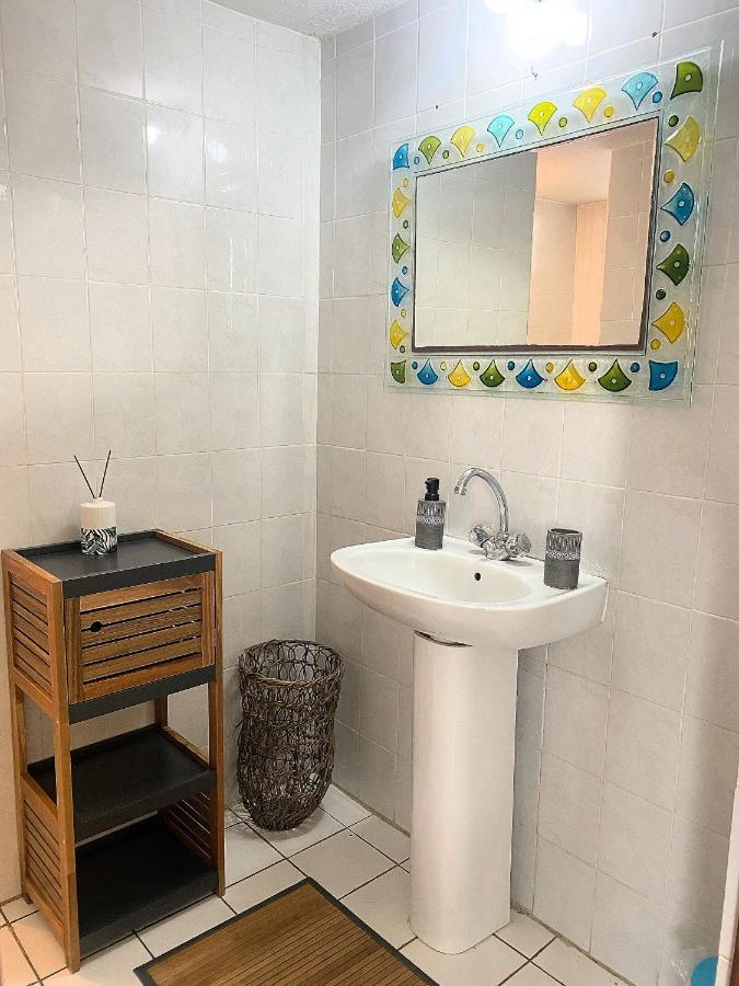 Auberge K-Wan Hostel - Proche Plages Deshaies Dış mekan fotoğraf