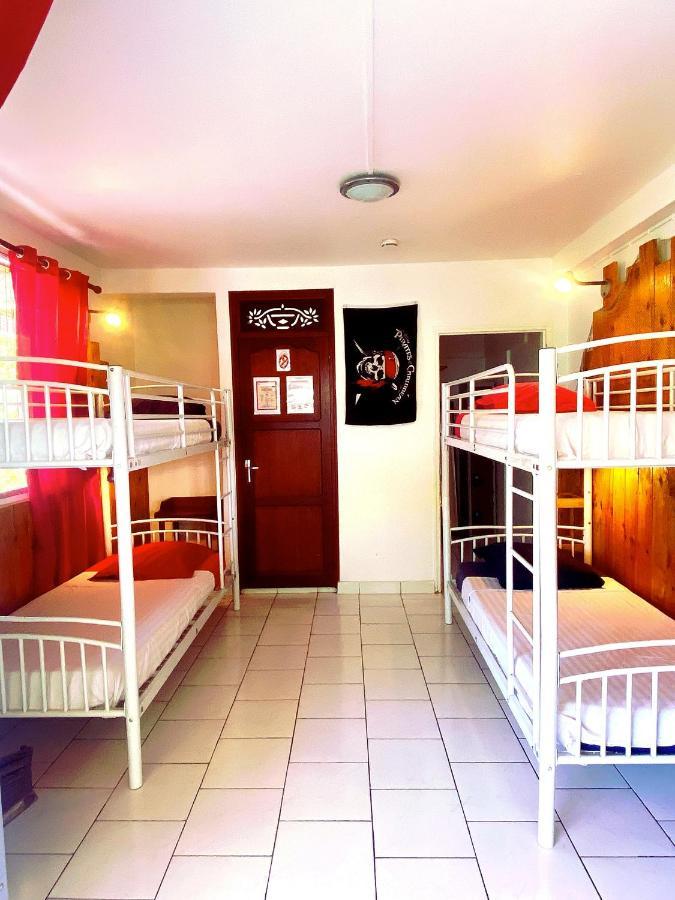 Auberge K-Wan Hostel - Proche Plages Deshaies Dış mekan fotoğraf